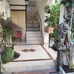 Villa With Swimming Pool Apartments With Bathroom, Kitchen, Patio, Private Parking