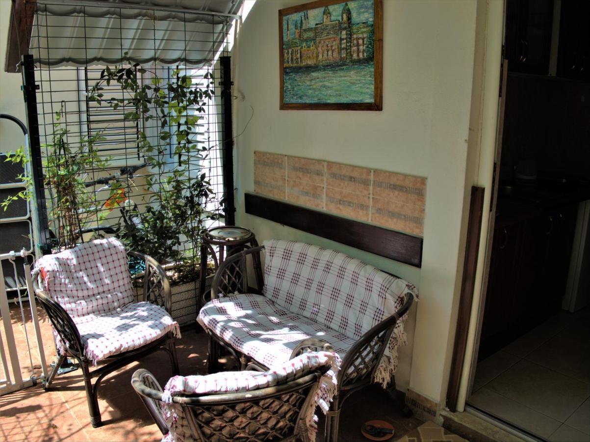 With Swimming Pool With Bathroom, Kitchen, Patio, Private Parking 2* Budva