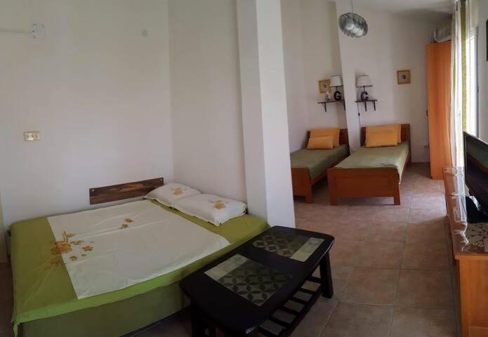 With Swimming Pool With Bathroom, Kitchen, Patio, Private Parking Aparthotel
