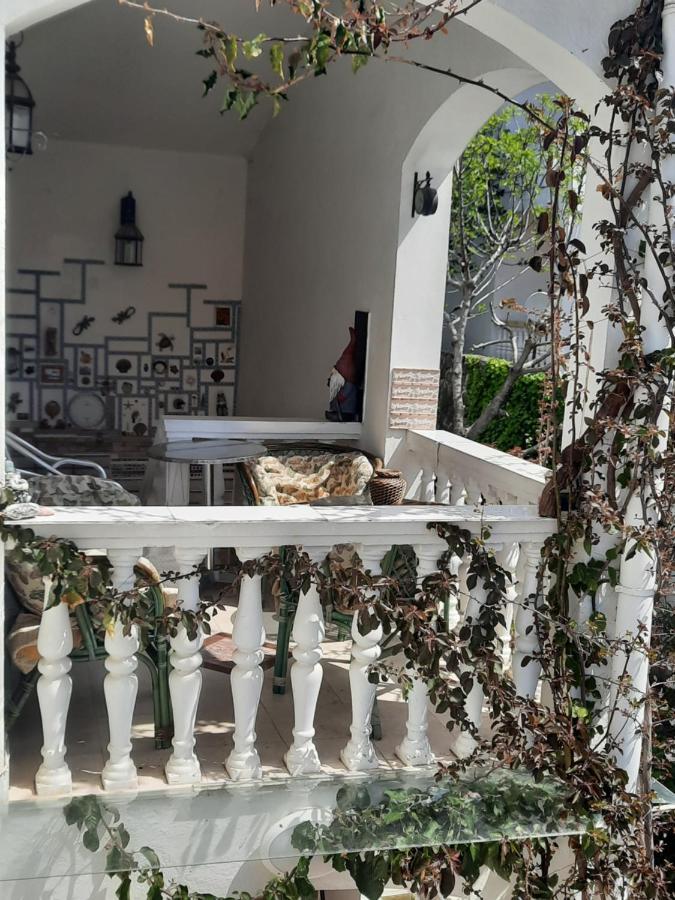 Aparthotel With Swimming Pool With Bathroom, Kitchen, Patio, Private Parking