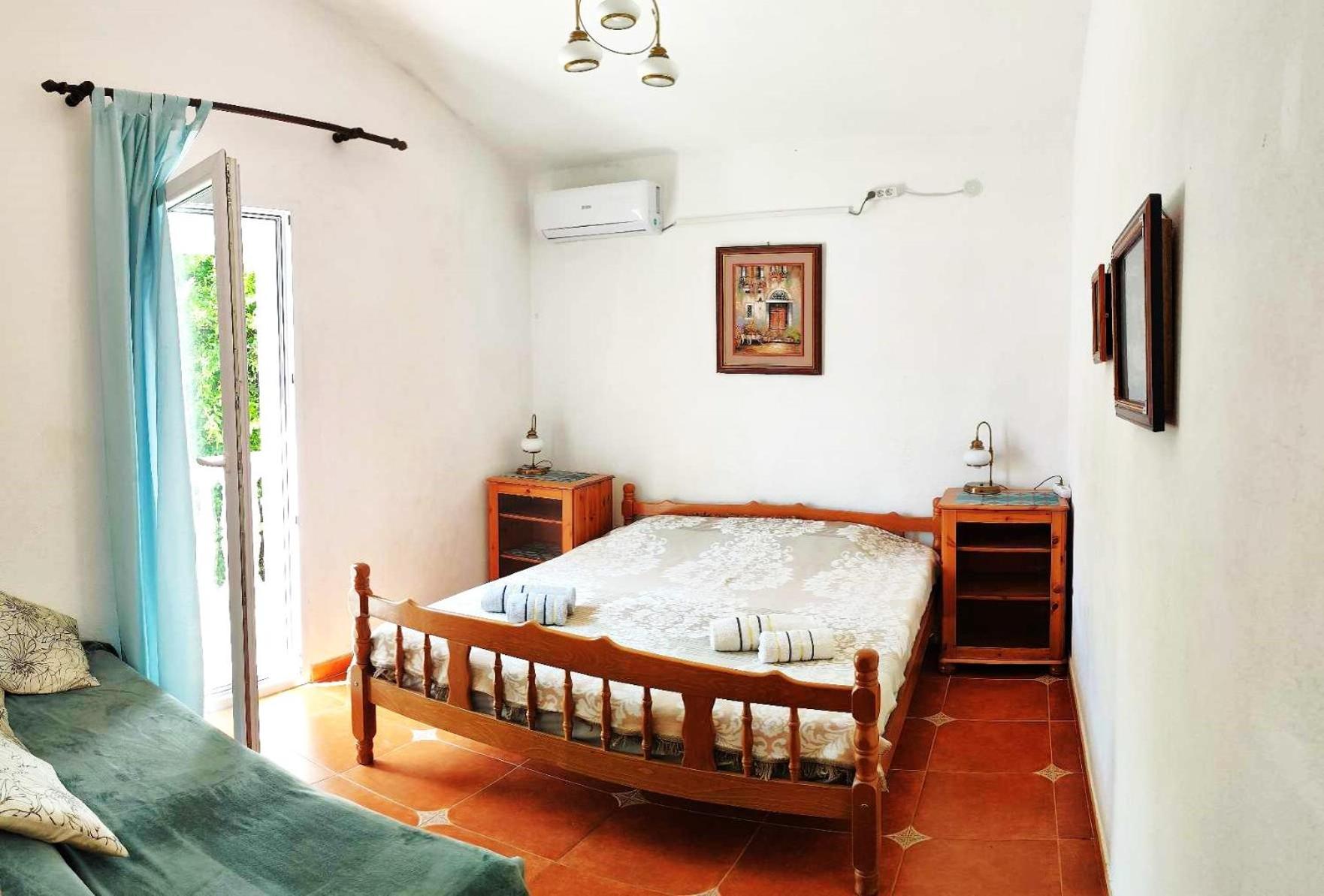 With Swimming Pool With Bathroom, Kitchen, Patio, Private Parking Aparthotel 2*