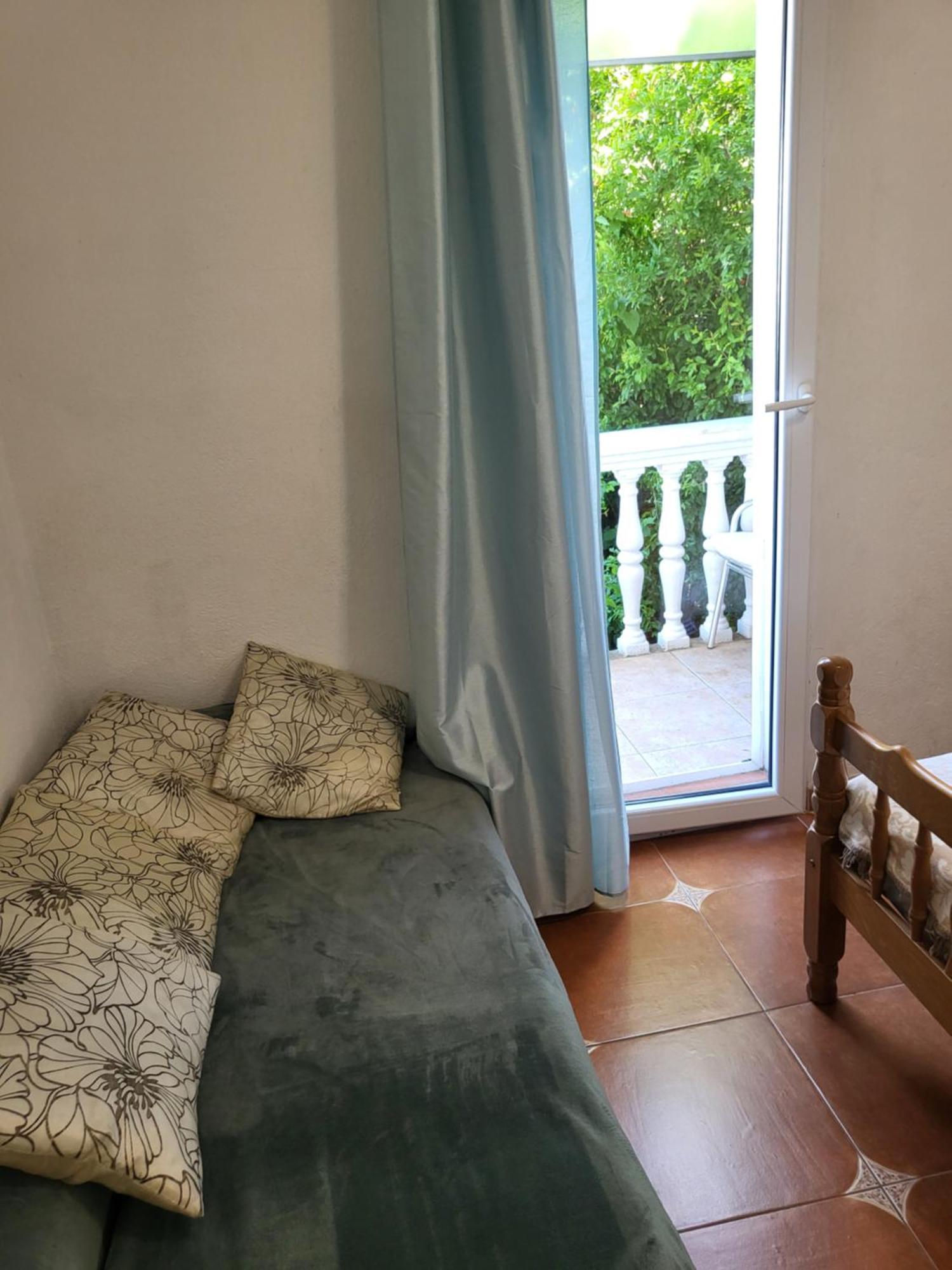With Swimming Pool With Bathroom, Kitchen, Patio, Private Parking Aparthotel 2*