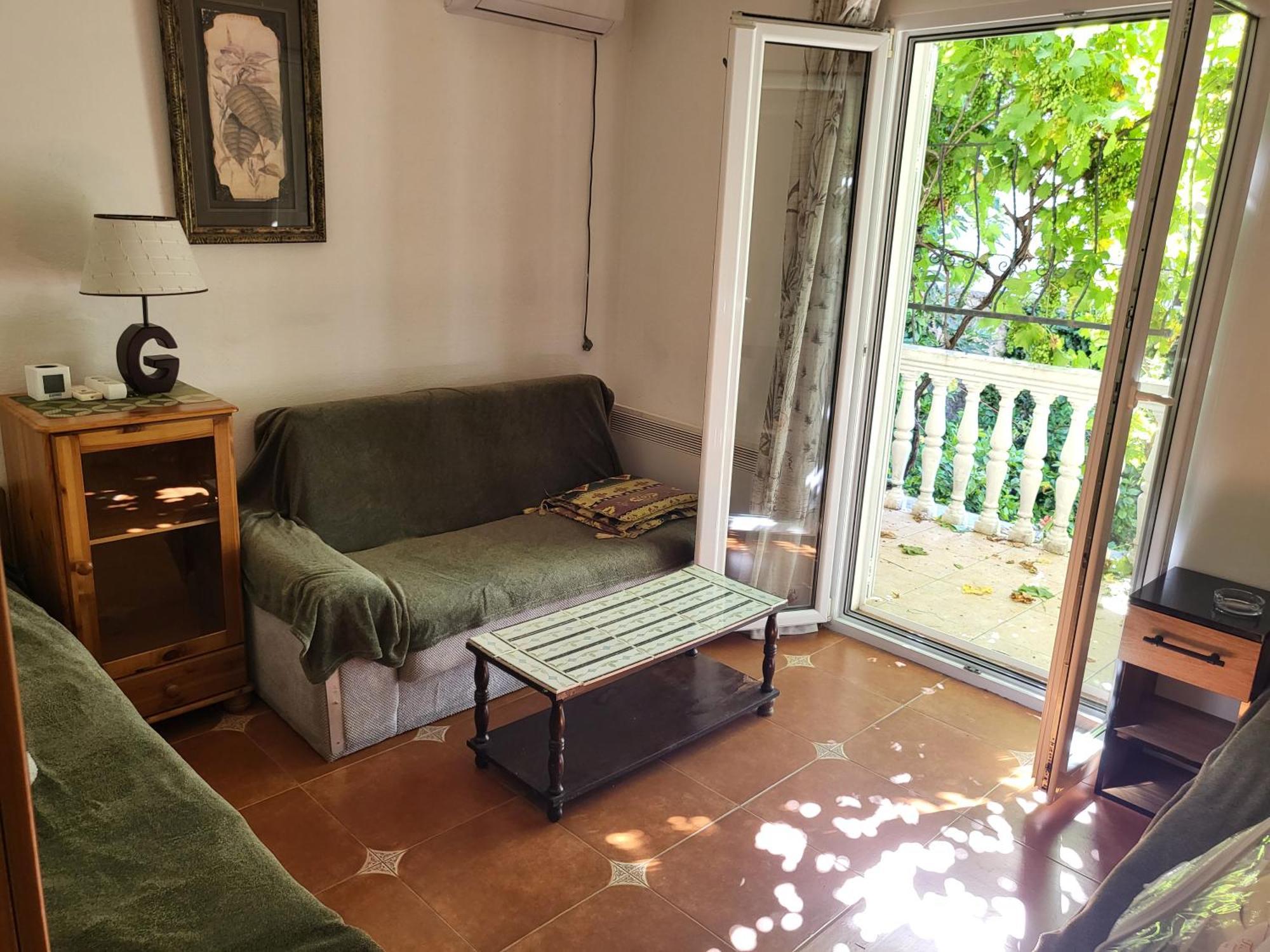 Aparthotel With Swimming Pool With Bathroom, Kitchen, Patio, Private Parking