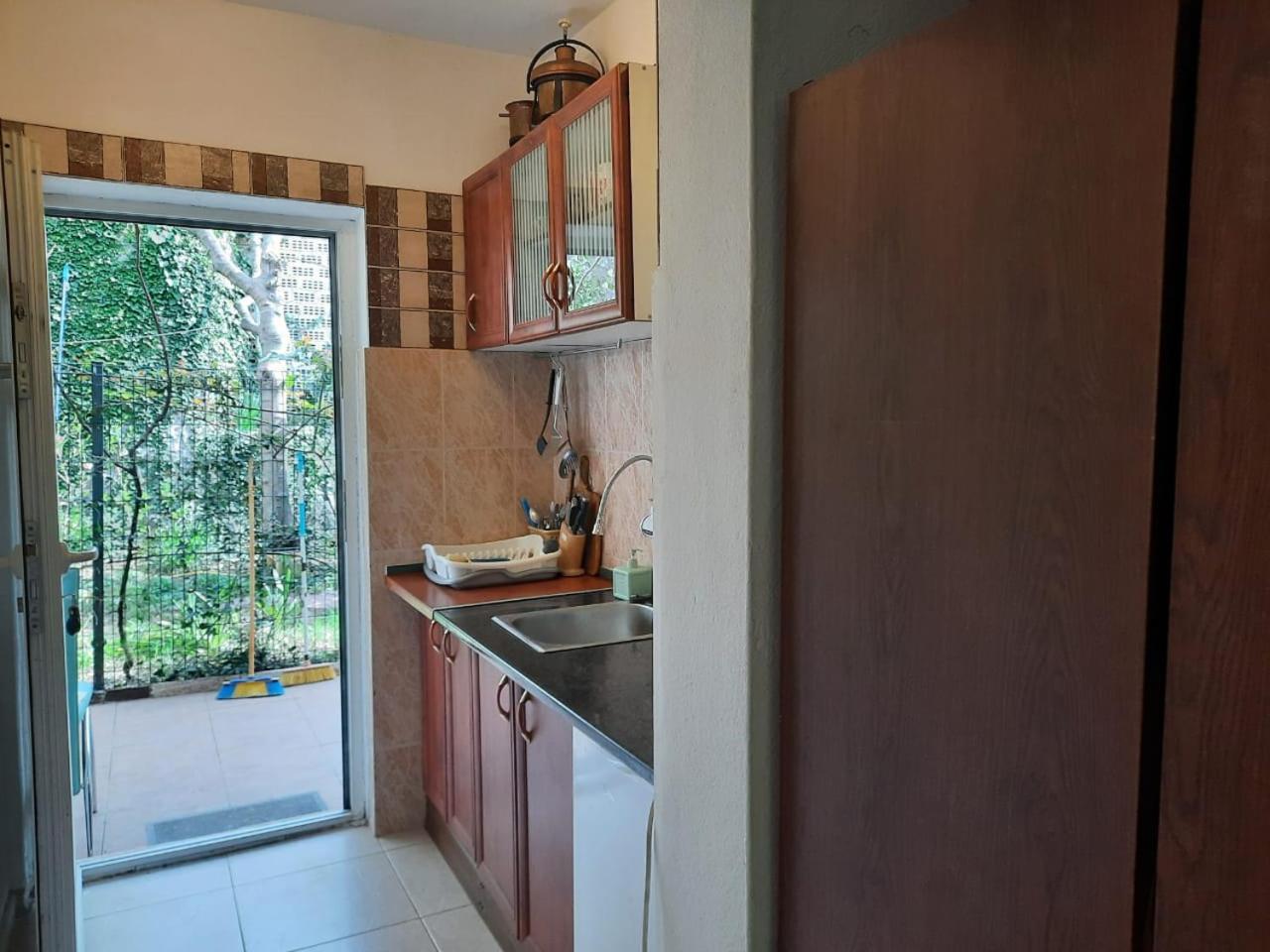 With Swimming Pool With Bathroom, Kitchen, Patio, Private Parking Aparthotel