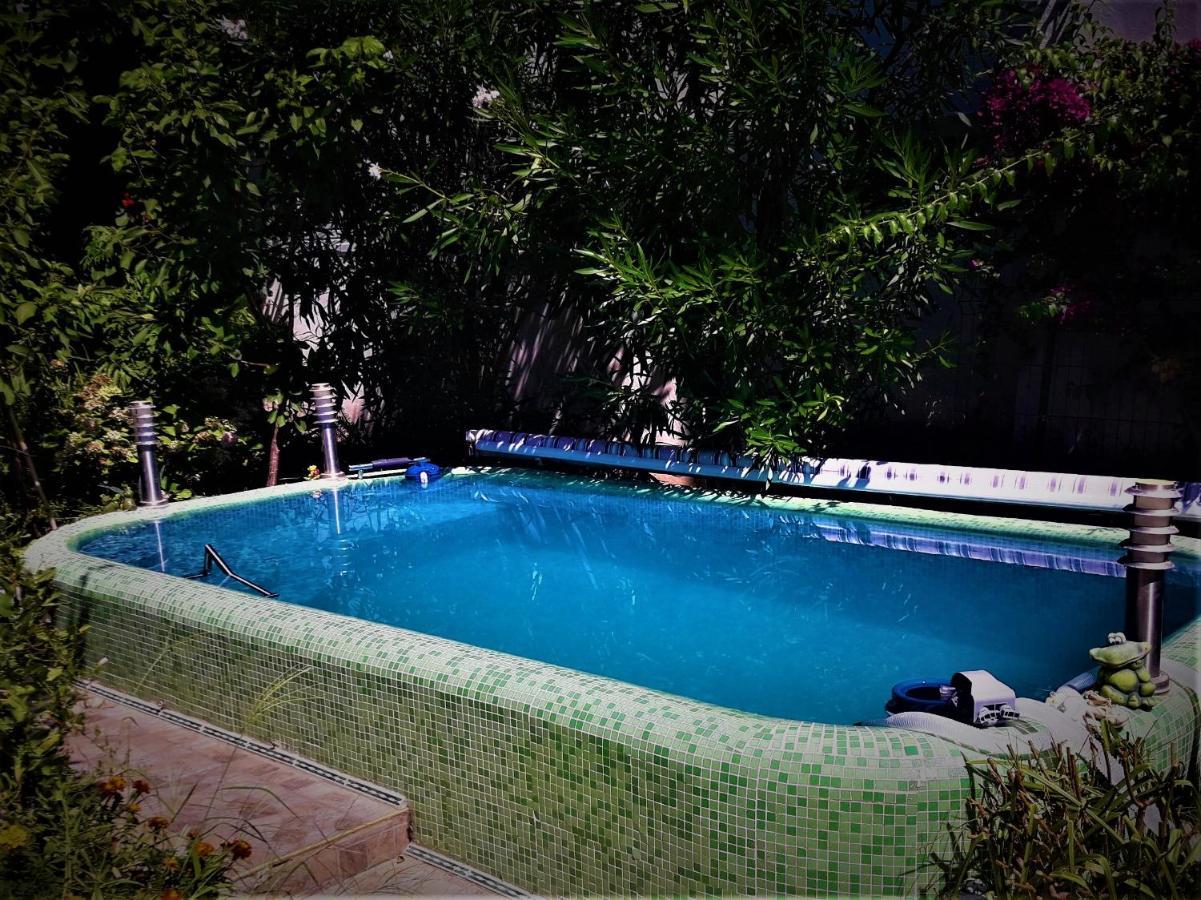 With Swimming Pool With Bathroom, Kitchen, Patio, Private Parking Aparthotel Budva